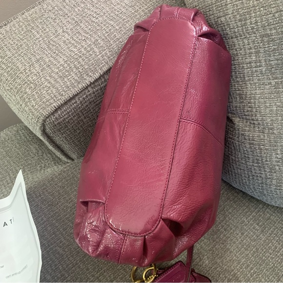 Raspberry Coach Bag with Certificate of Authenticity - Picture 2 of 13